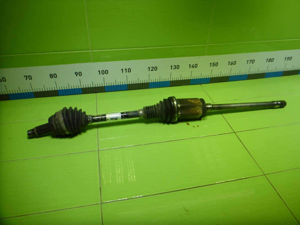 Полуось передняя правая