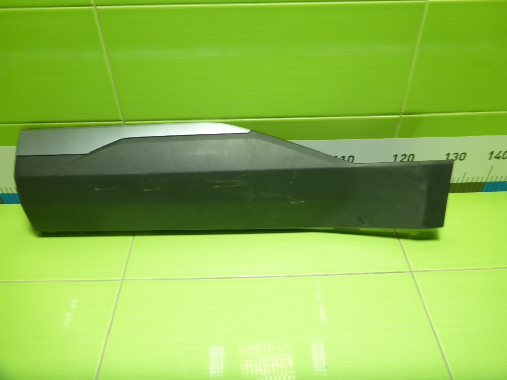 Накладка двери задней левой