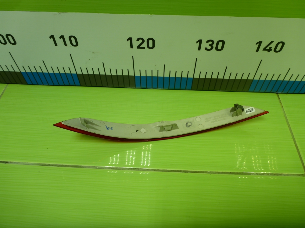 Отражатель в бампер задний правый для X5 F15 2013-2019