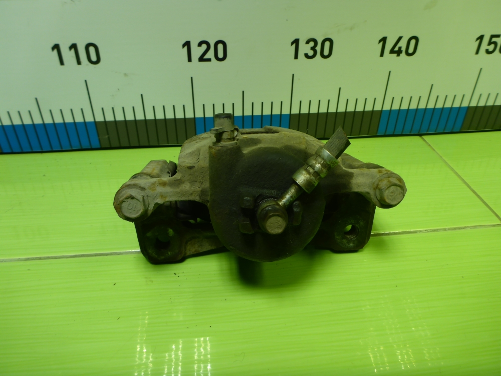 Суппорт передний левый