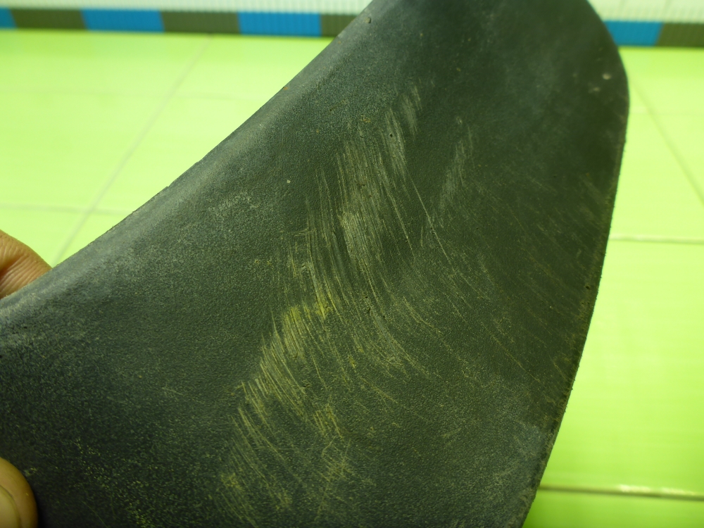 Брызговик задний левый