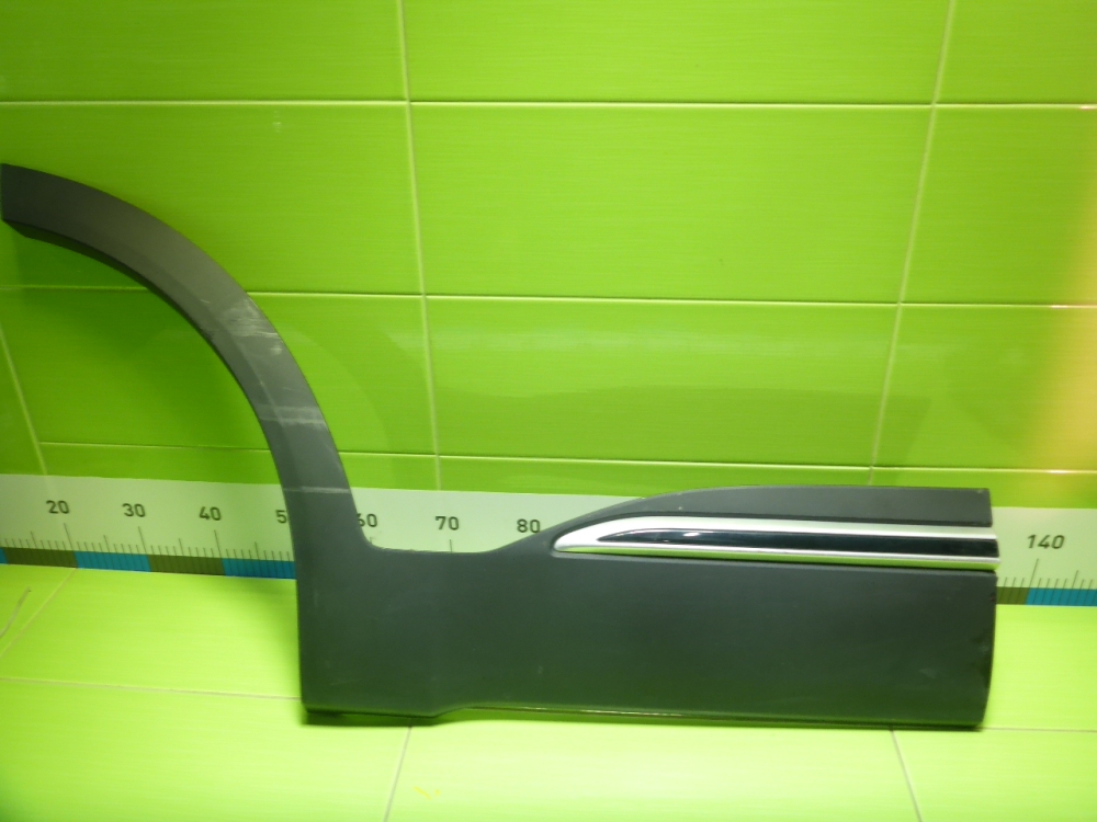 Накладка двери задней правой