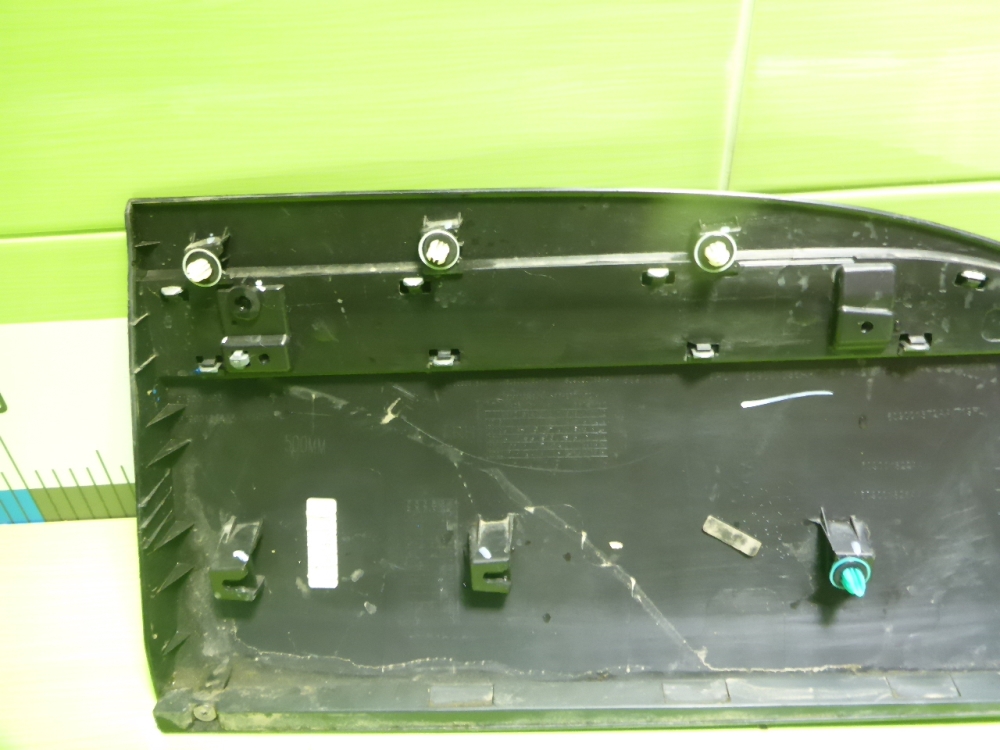 Накладка двери задней правой