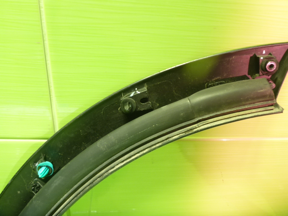 Накладка двери задней правой