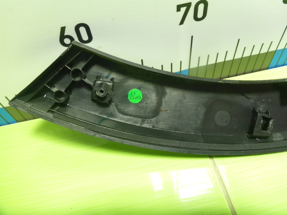 Накладка двери задней правой