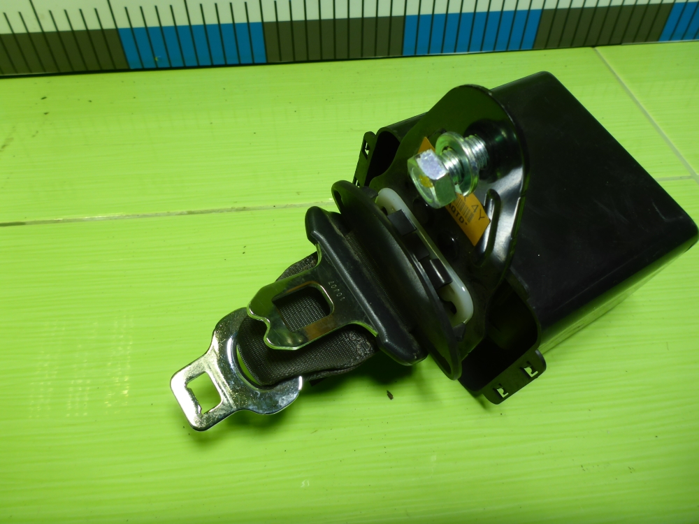 Ремень безопасности