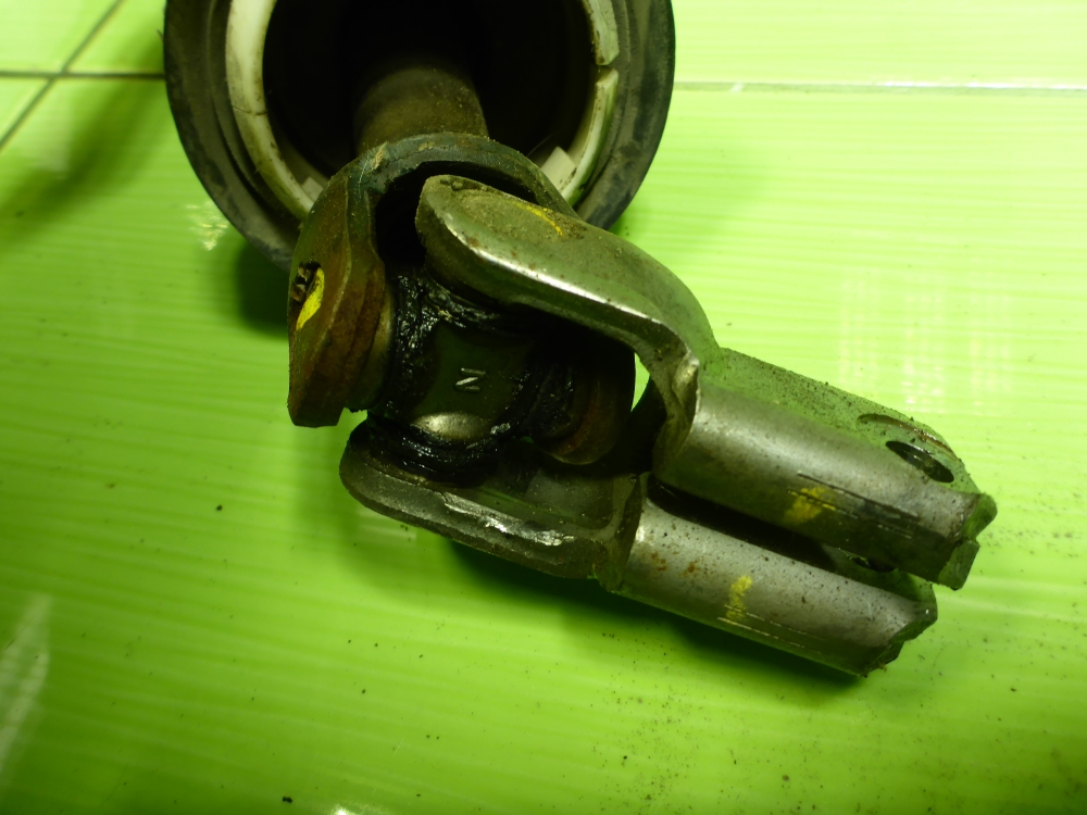 Кардан рулевой