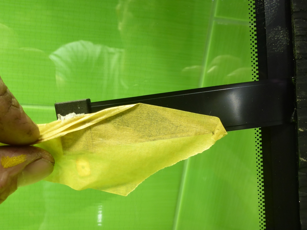 Стекло лобовое