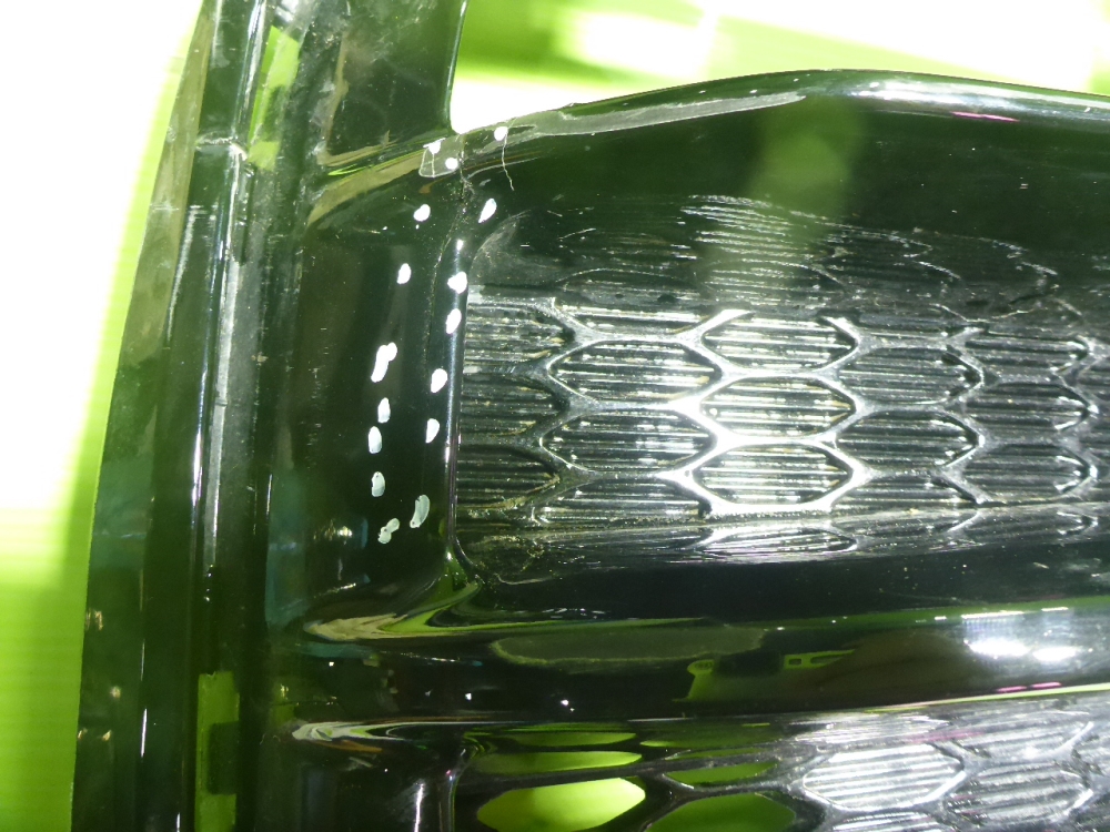 Решетка в бампер правая