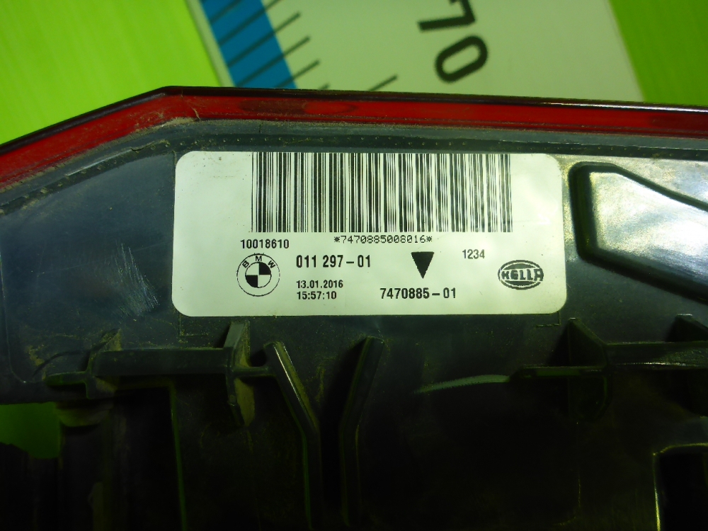 Фонарь задний наружный левый