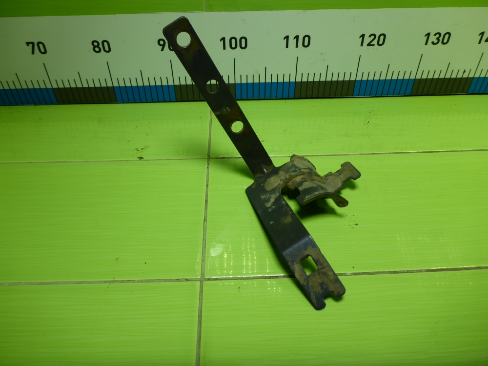 Кронштейн (сопут. товар)