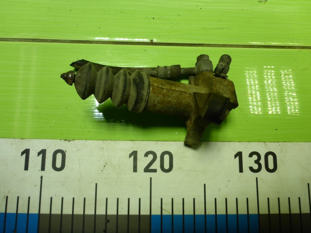 Цилиндр сцепления рабочий