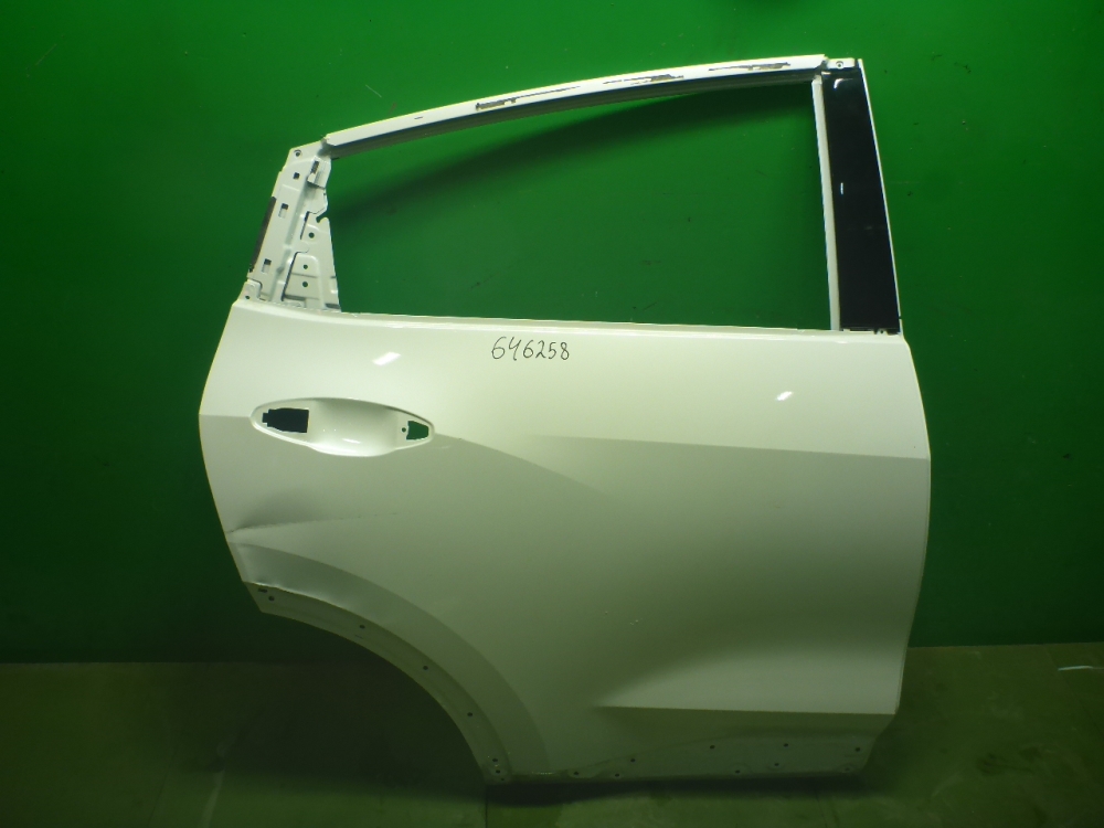 Дверь задняя правая