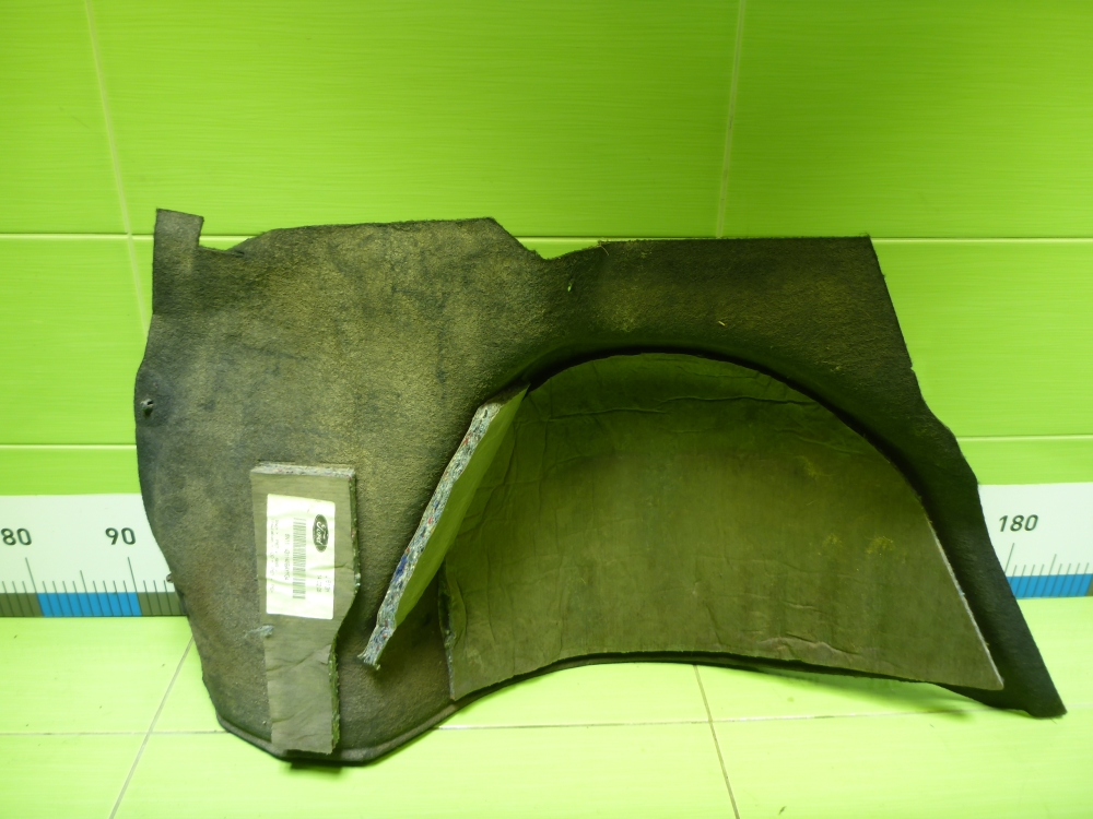 Обшивка багажника