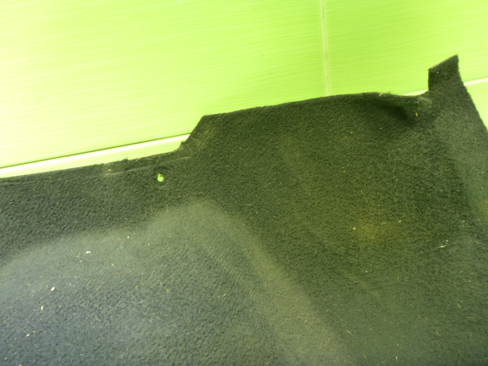 Обшивка багажника