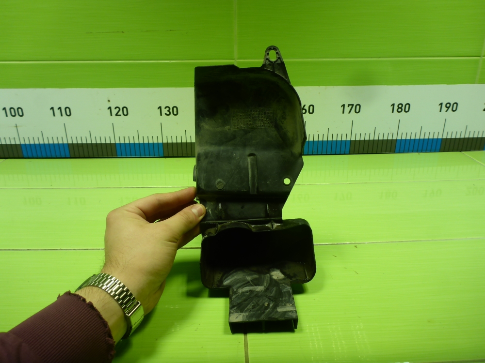 Патрубок воздушного фильтра