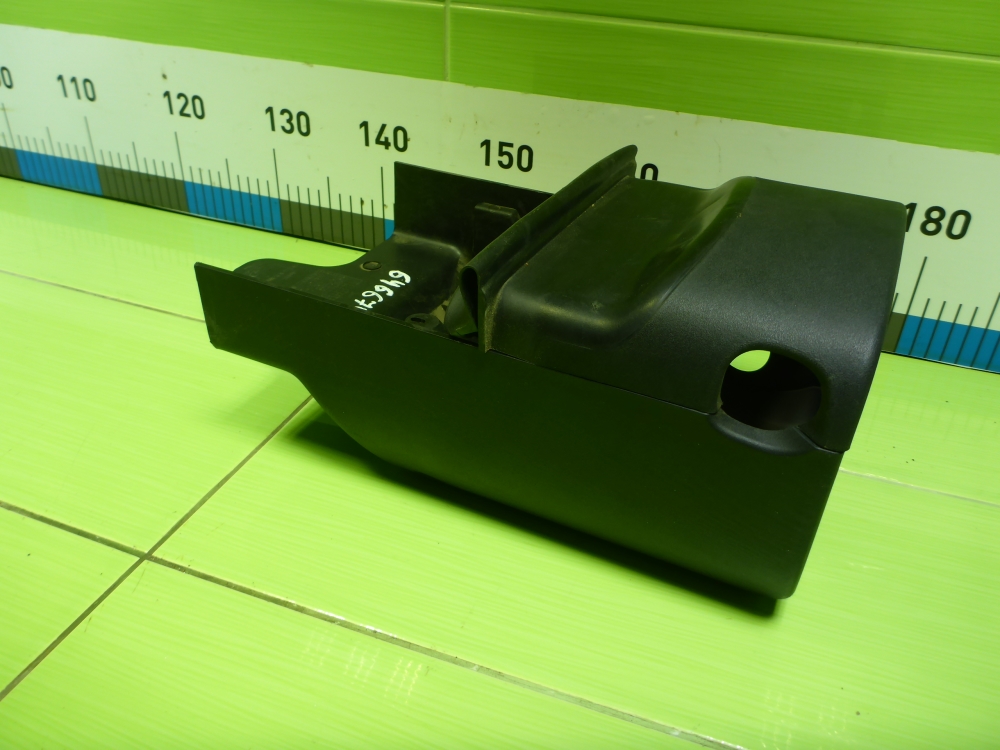 Кожух рулевой колонки