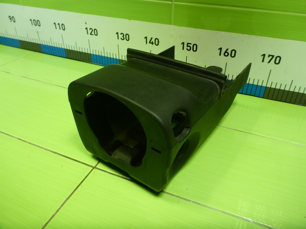 Кожух рулевой колонки