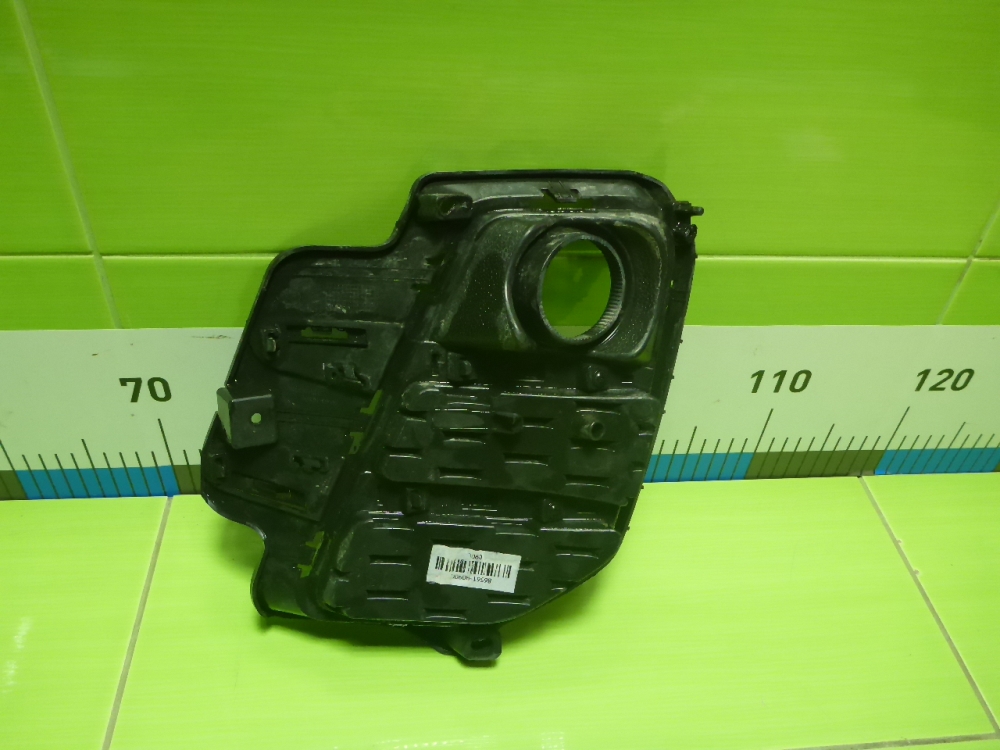 Рамка противотуманной фары левой