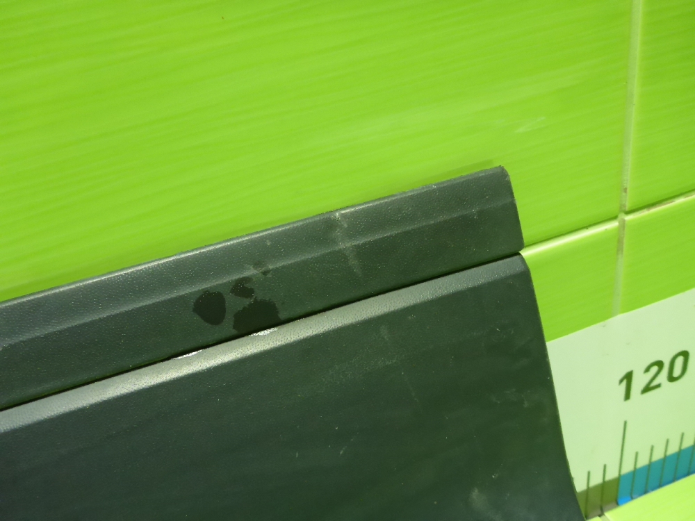 Накладка двери задней правой