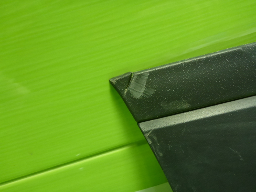 Накладка двери задней правой