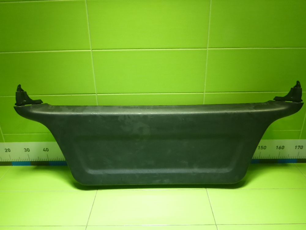 Обшивка двери багажника