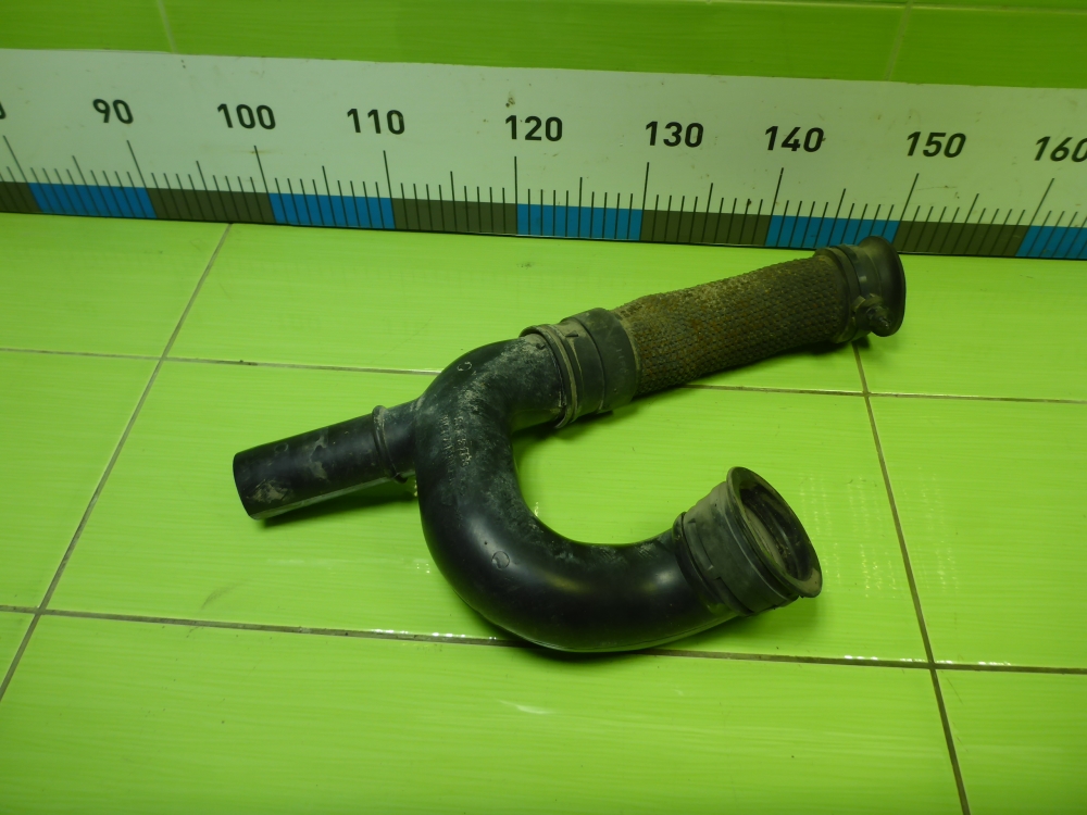 Патрубок воздушного фильтра