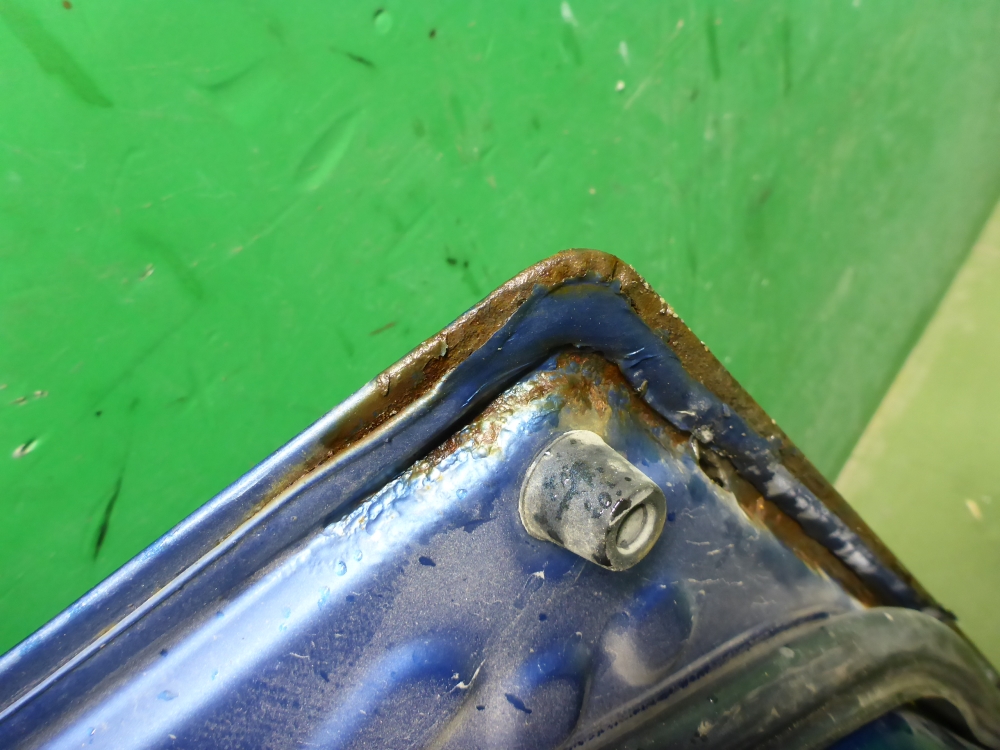 Дверь задняя правая