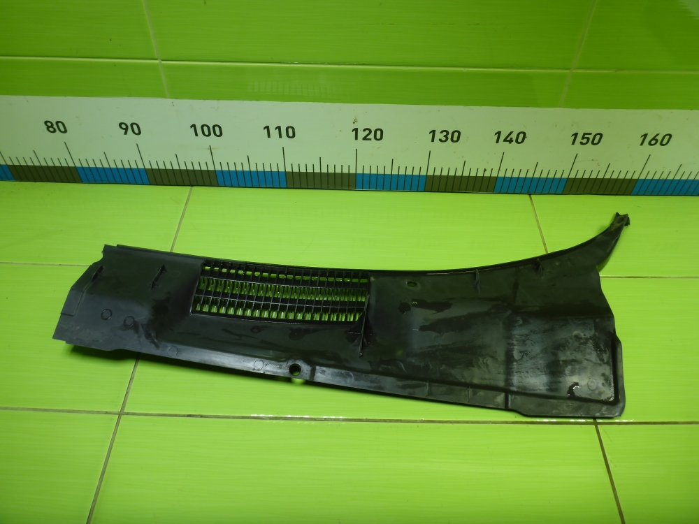 Решетка стеклоочистителей (Жабо)