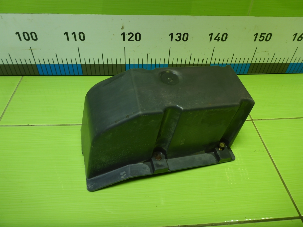 Кронштейн заднего бампера левый