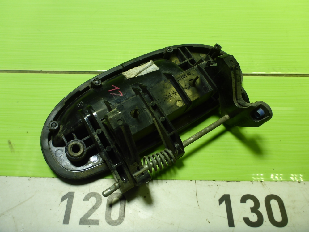 Ручка двери задней наружная левая