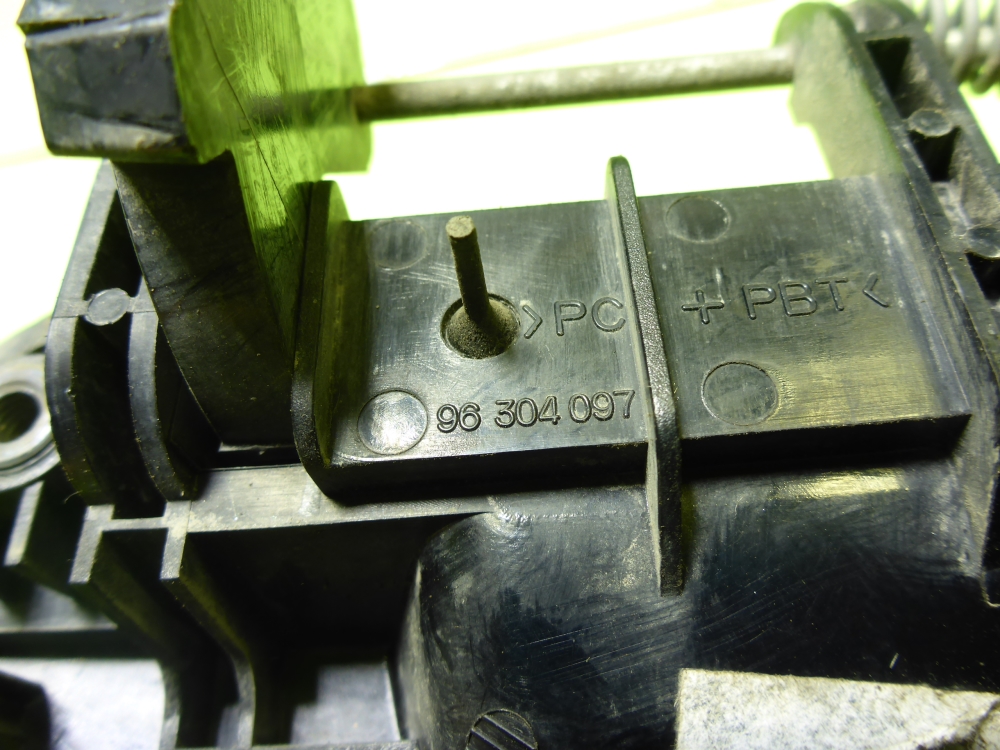 Ручка двери задней наружная левая