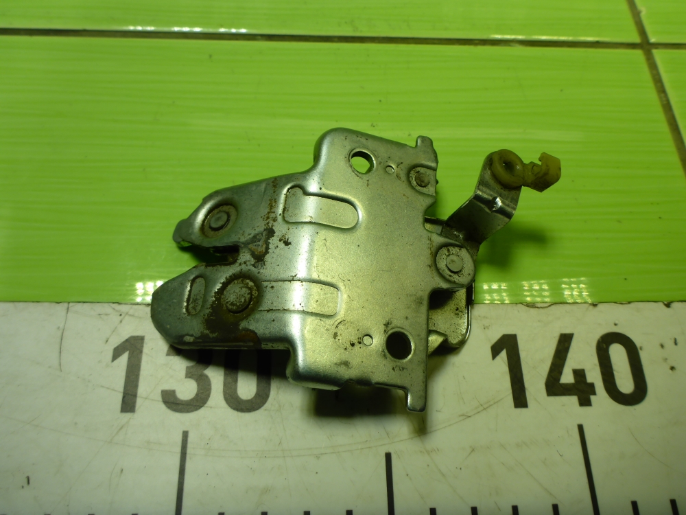 Замок багажника