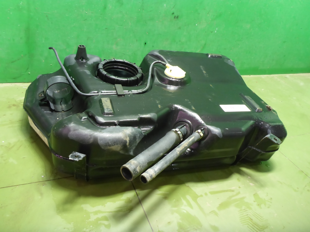 Бак топливный