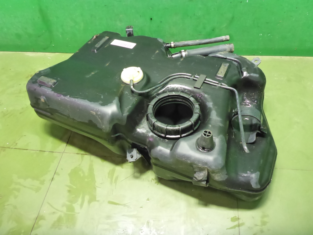 Бак топливный