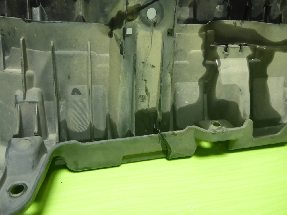 Кронштейн переднего бампера