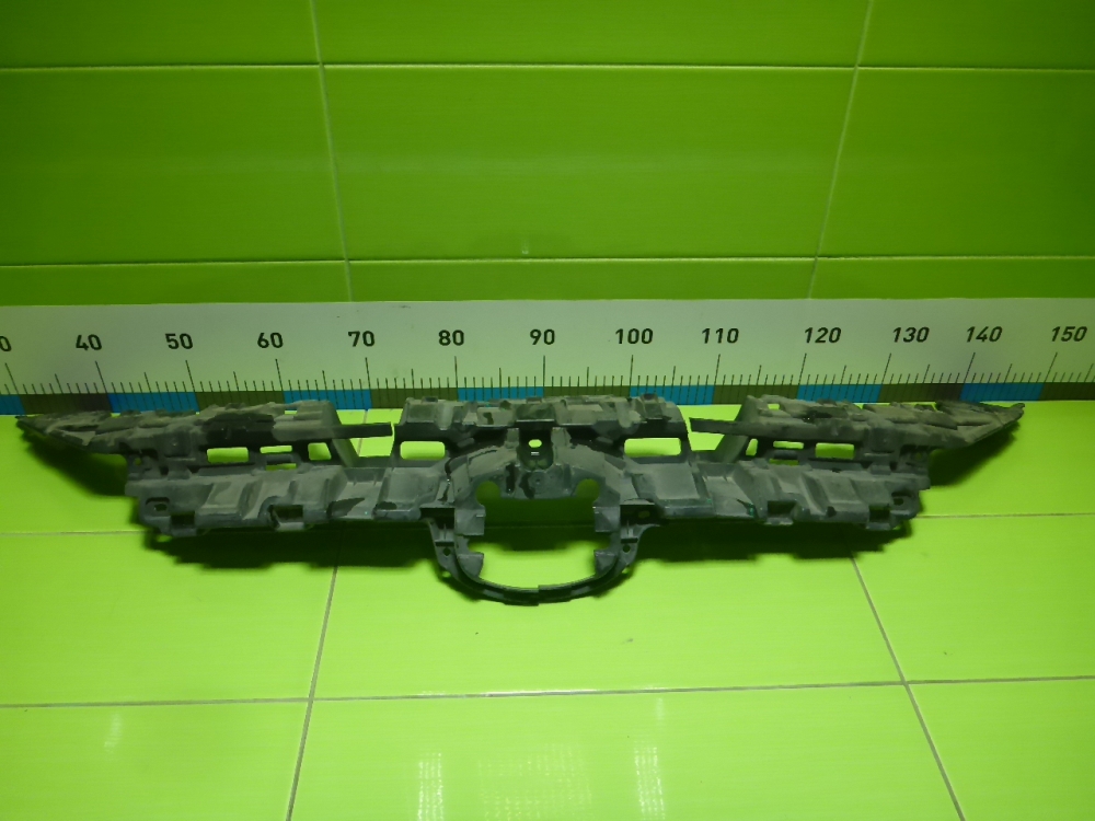 Кронштейн переднего бампера