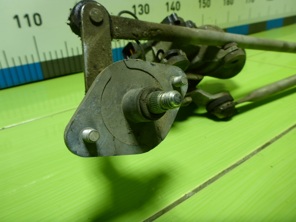 Трапеция стеклоочистителей