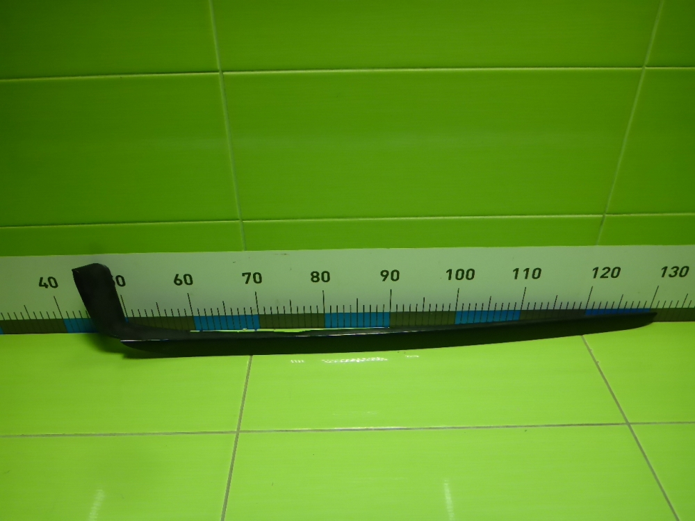 Молдинг лобового стекла