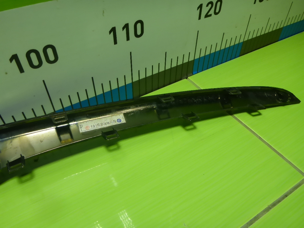 Накладка на решетку радиатора