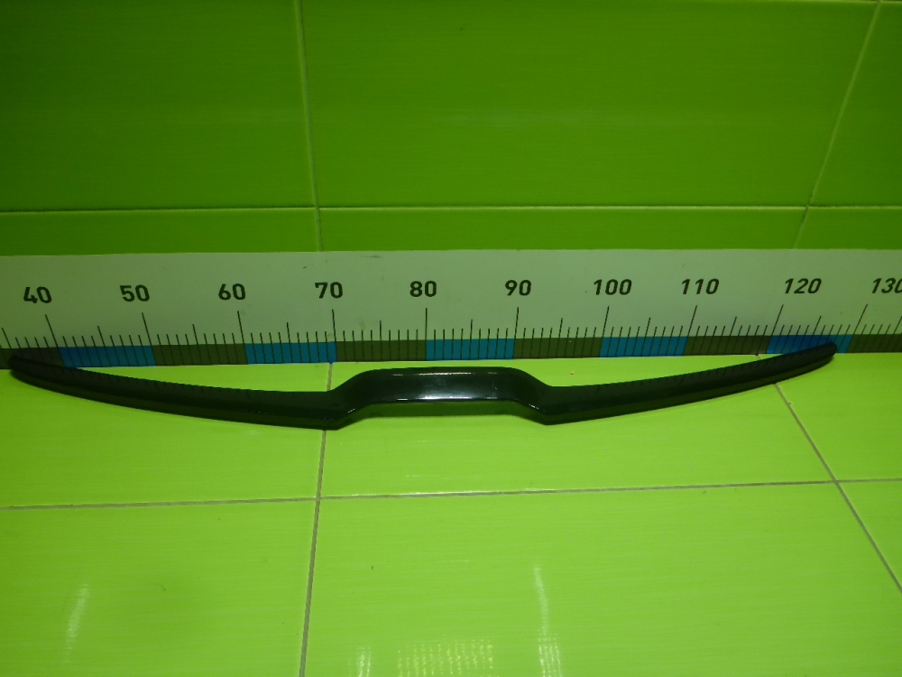 Накладка на решетку радиатора