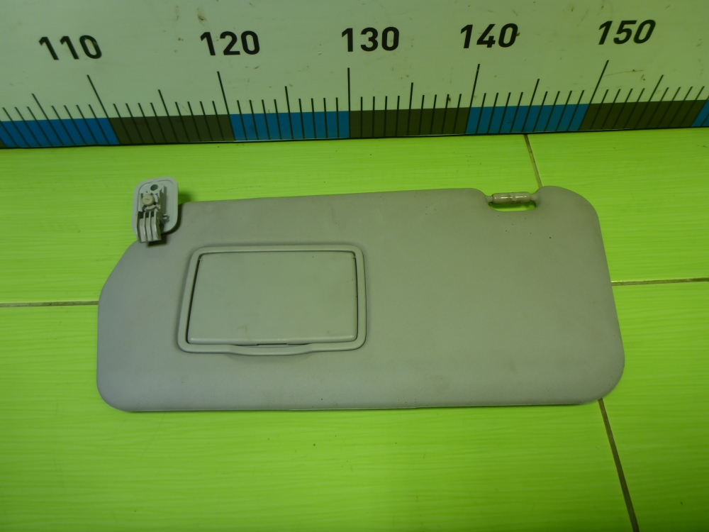 Козырек солнцезащитный