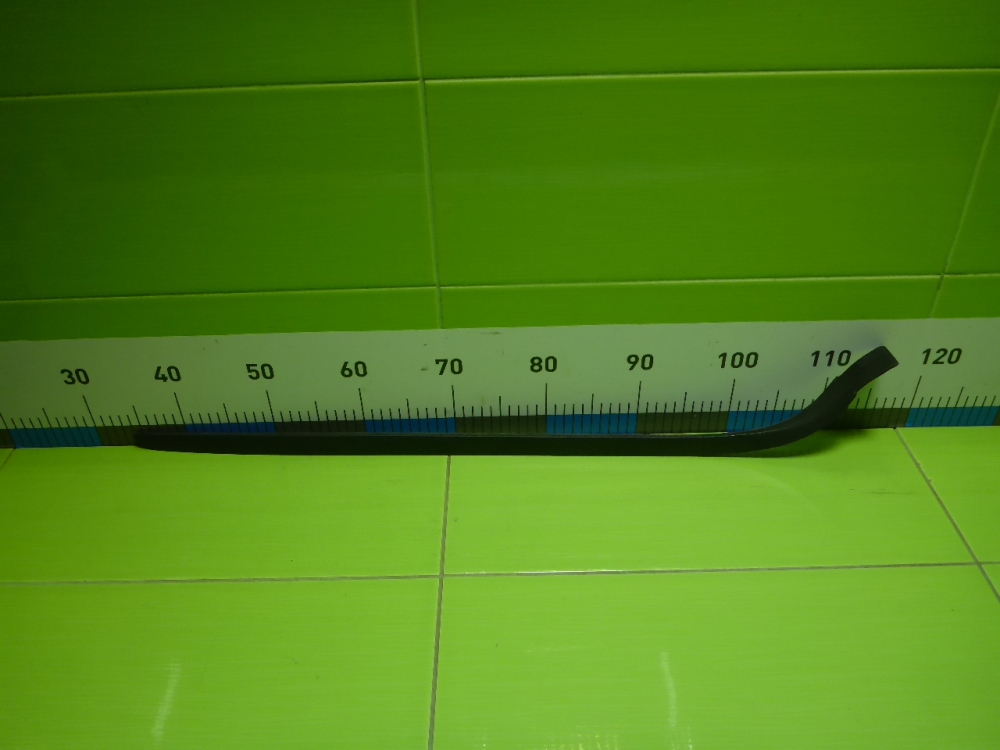 Молдинг лобового стекла