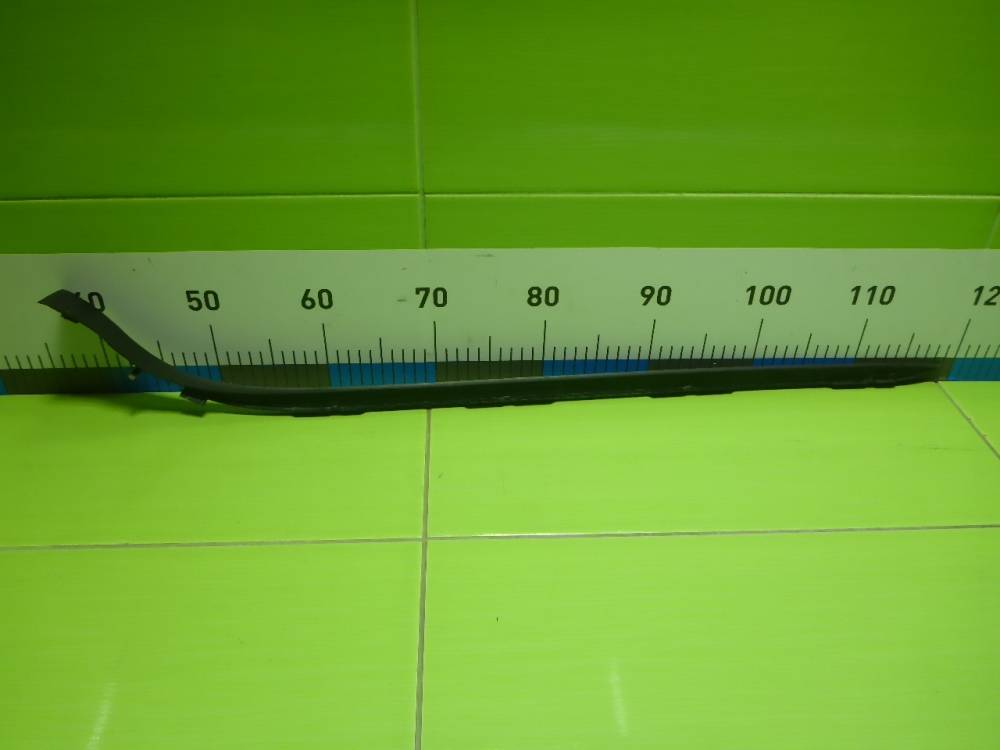 Молдинг лобового стекла