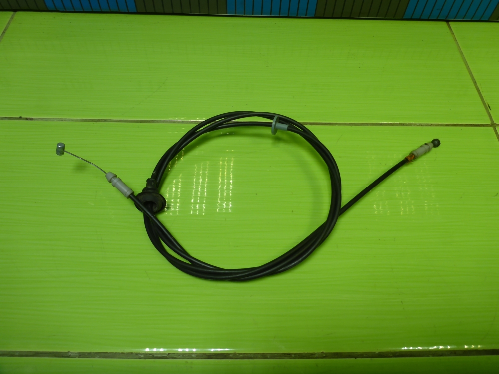 Трос открывания капота