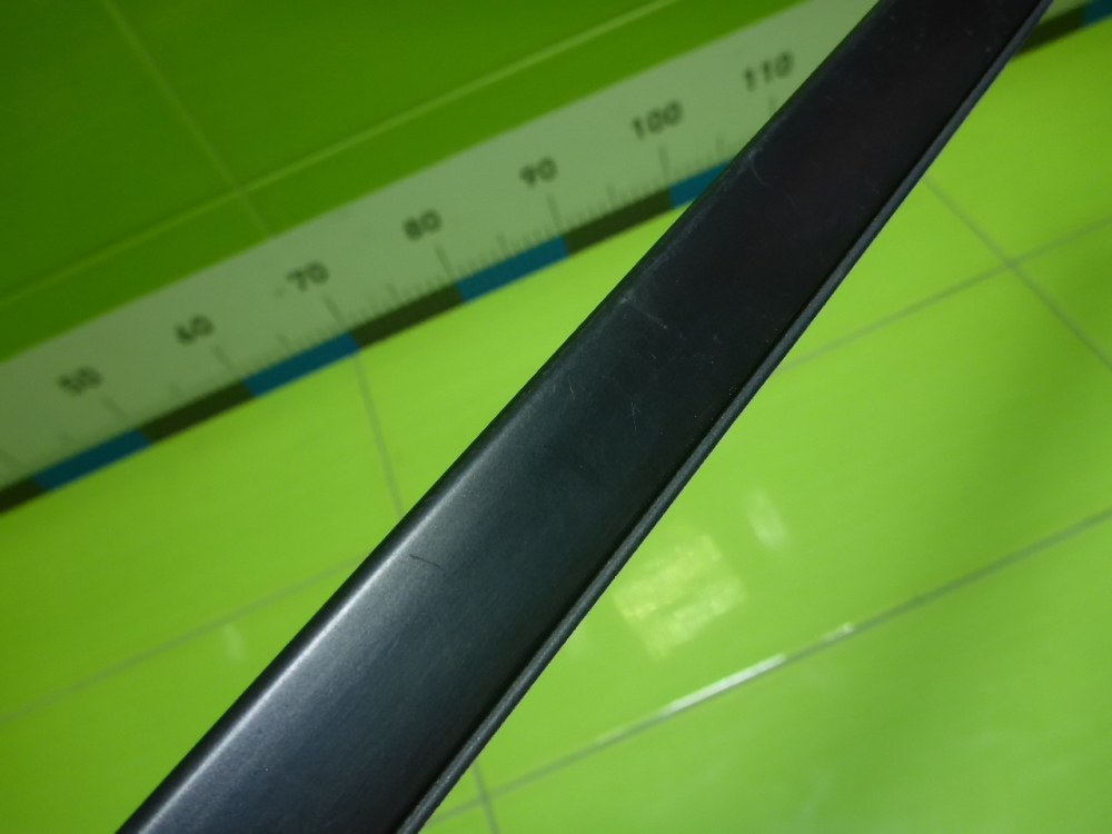 Молдинг лобового стекла