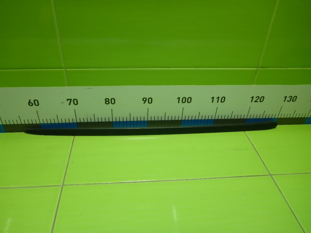 Молдинг лобового стекла