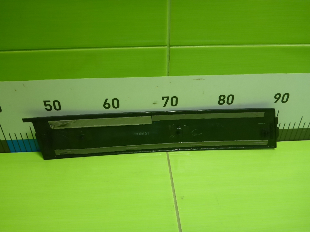 Накладка двери задней левой