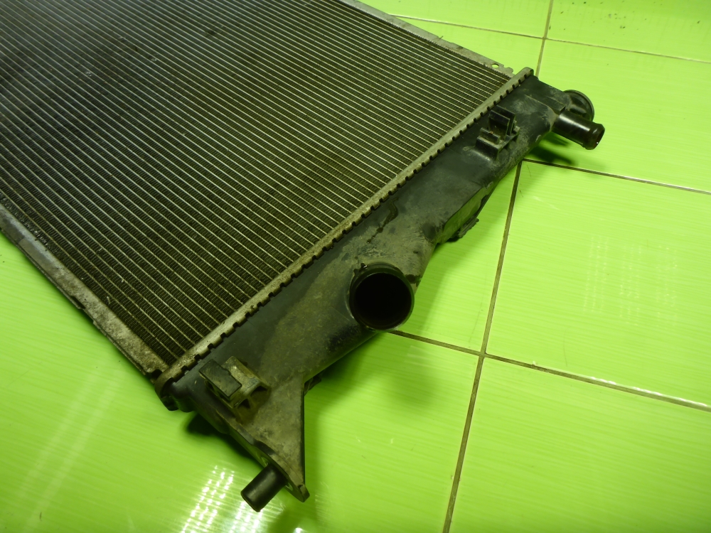 Радиатор охлаждения двигателя основной