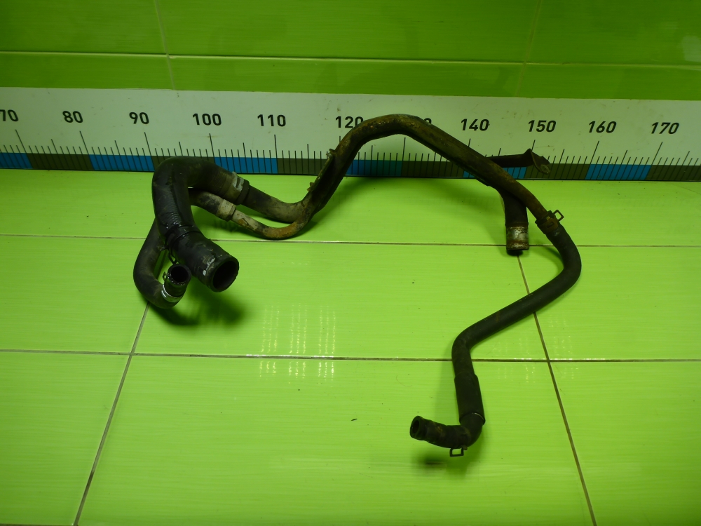 Трубка системы охлаждения